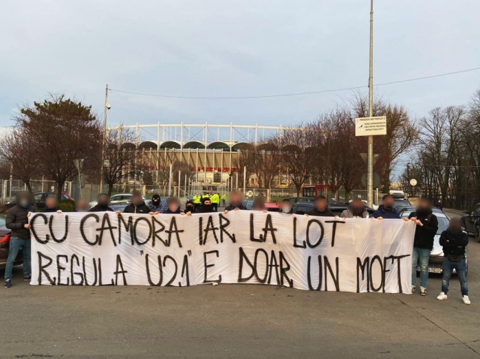 Mario Camora, contestat de fani înainte de meciul România - Macedonia de Nord