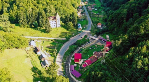 Castelul de la Valea Dosului - Zlatna