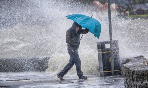 Cluj, sub COD GALBEN de vânt puternic și ploi până la ora 23:00