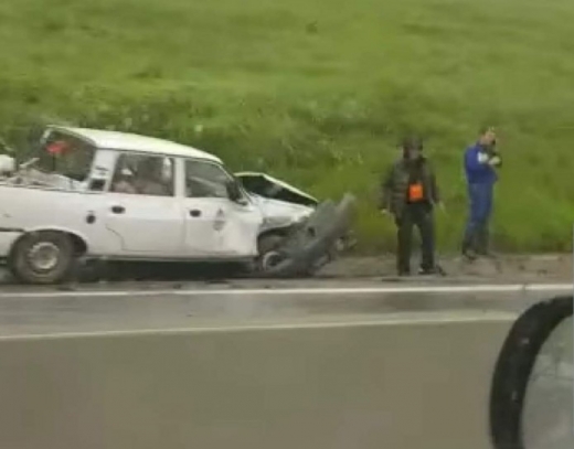 VIDEO. Două mașini s-au făcut PRAF la urcare spre Feleacu. O persoană a fost rănită