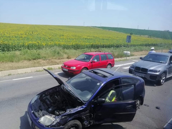 Accident între Turda și Cluj-Napoca! Două mașini avariateAccident între Turda și Cluj-Napoca! Două mașini avariate