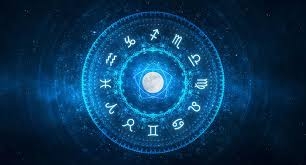 HOROSCOP 19 iulie 2021. Cum se descurcă zodiile în dragoste azi? O zodie trăiește o aventură