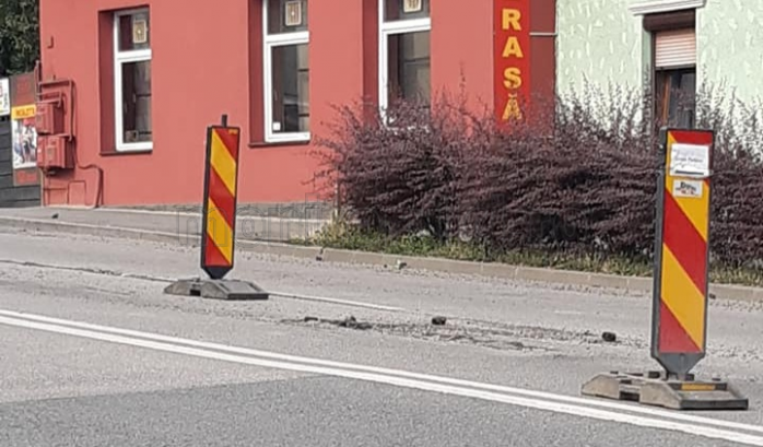 FOTO. Canalizare de pe Calea Turzii, SPARTĂ în urma furtunii violente. Traficul, afectat în zonă.