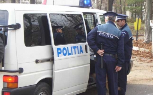 HOȚI de portofele din Cluj-Napoca, prinși ÎN ACȚIUNE de polițiști! O tânără de 21 de ani, reținută pentru 24 de ore.