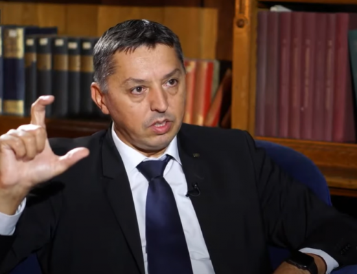 Rector UBB: „Cum aduci 300 studenți la curs, cu distanța de 1 m și mască, dacă n-ai infrastructura?”