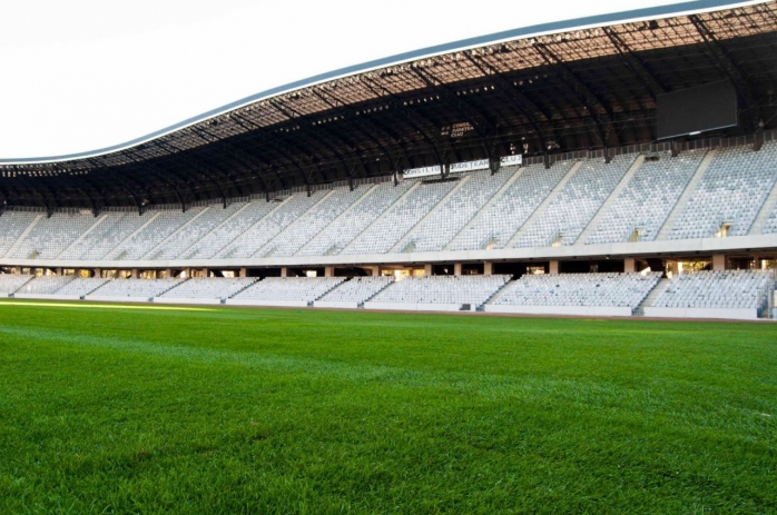 Gazonul de pe Cluj Arena, DISTRUS în timpul festivalului UNTOLD, a fost înlocuit