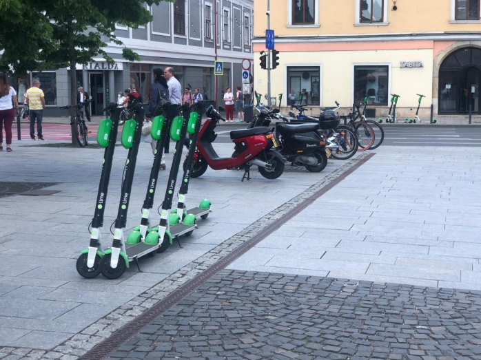 EXCLUSIV. Câte trotinete parcate ILEGAL au fost ridicate anul acesta la Cluj-Napoca?