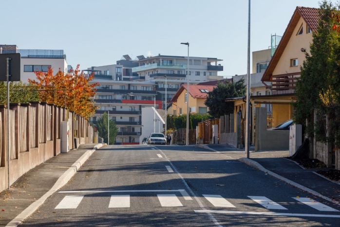 Strada Mozart a fost modernizată. Cum arată fosta uliță plină de gropi și noroi? FOTO