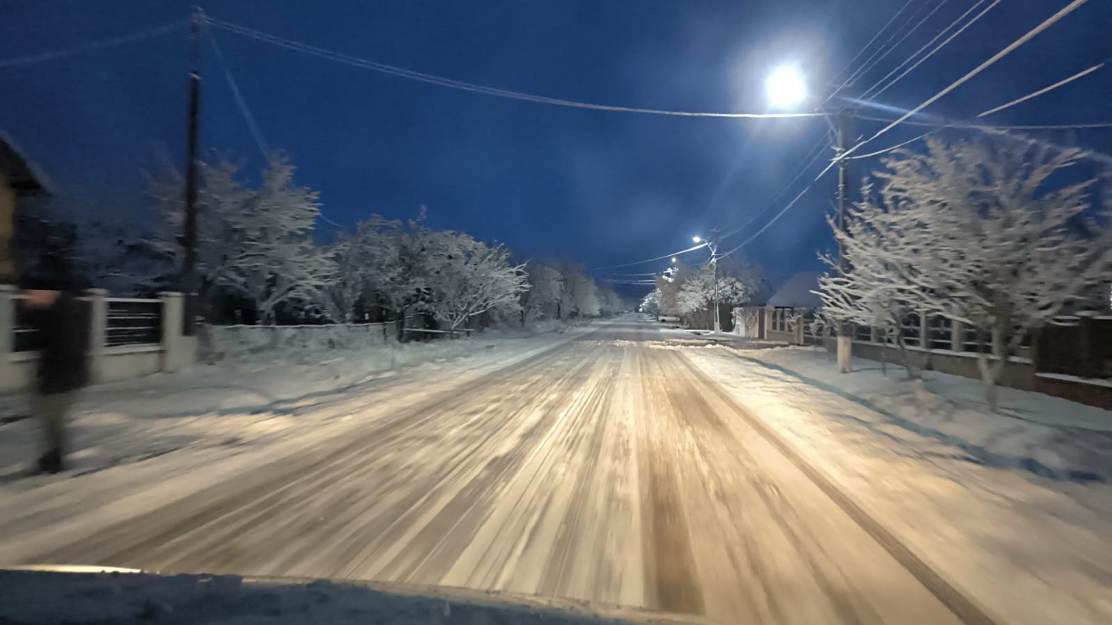 Utilaje de deszăpezire prezente pe drumurile județene din Cluj CJ