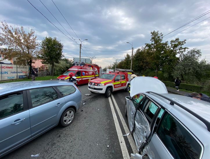 Accident pe Traian Vuia lângă Aeroport UPDATE 2 persoane