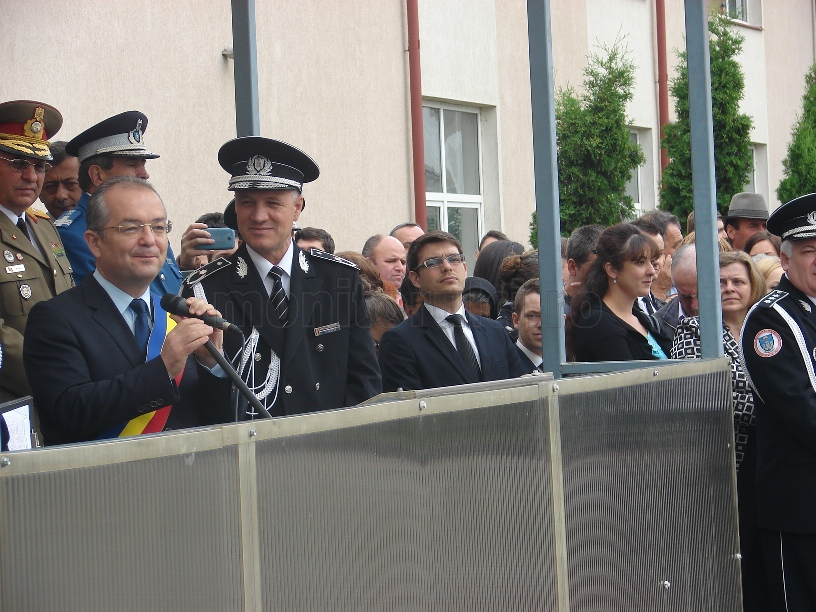 Emil Boc la festivitatea de încheiere de an de la Şcola de Agenţi de Poliţie „Septimiu Mureşan” Cluj-Napoca 