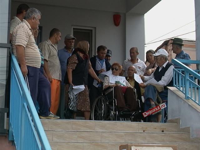 Pacientii din Dej in greva, sursa foto dejeanul.ro