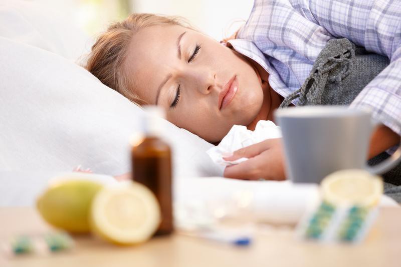 Somnul insuficient îi face pe oameni să manânce mai multe grăsimi