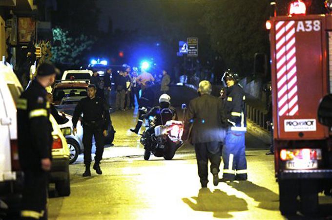 Atentat cu bombă împotriva unui centru de colectarea impozitelor la Atena
