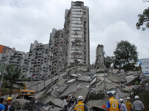 O clădire de 21 de etaje s-a PRĂBUŞIT în Columbia