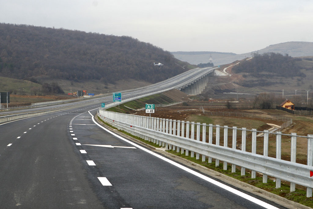 Ce au păţit hoţii care au furat plasa de protecţie de pe Autostrada Transilvania