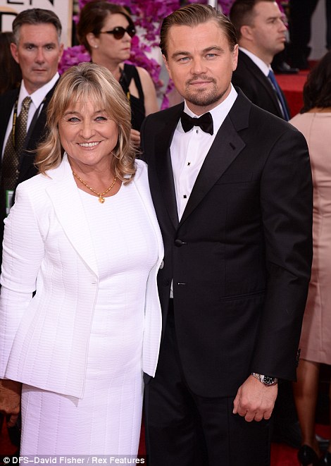 Leonardo DiCaprio și mama sa Irmelin la Globurile de Aur 2014. Sursă foto: dailymail.co.uk