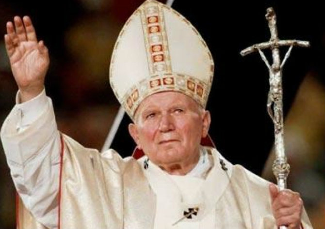 o fiolă conţinând sânge al fostului papă Ioan Paul al II-lea a fost furată 