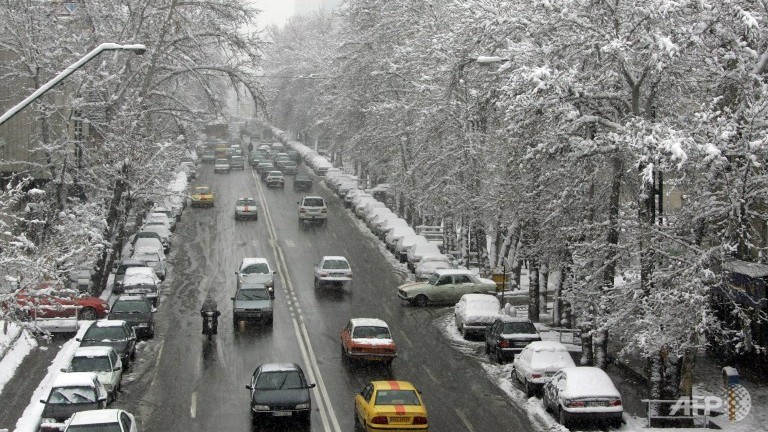 Nordul Iranului, lovit de cea mai puternică furtună de zăpadă din ultimii 50 de ani