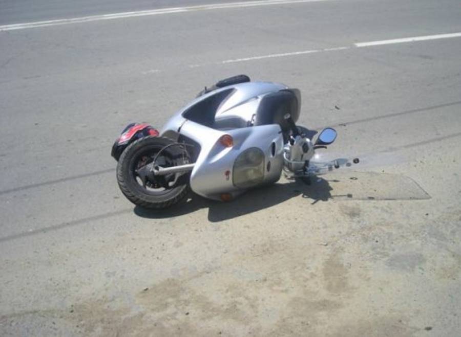 Mopedist rănit grav pe strada Nicoae Titulescu
