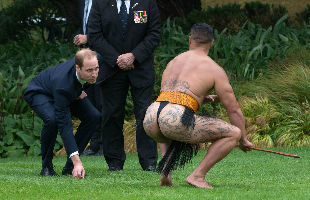 Prințul William asistă la un dans tradițional, într-o vizită oficială în Noua Zeenlanda
