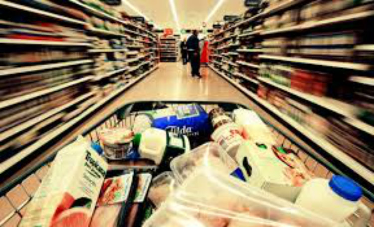 Produs posibil infectat cu salmonella într-un supermarket din Cluj