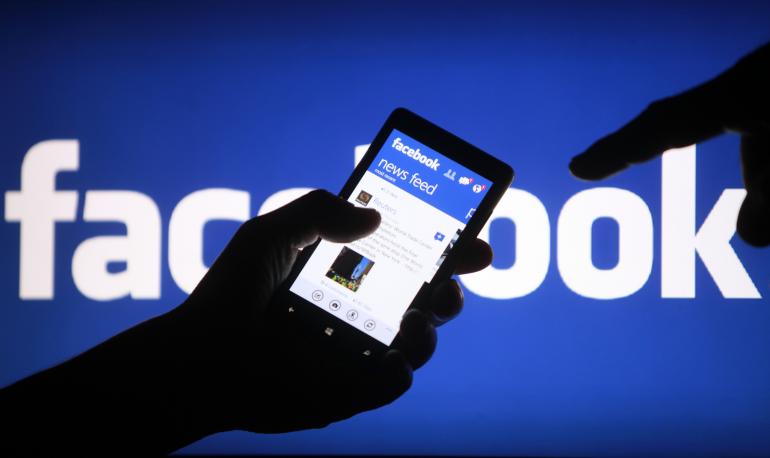Facebook a manipulat starea de dispoziţie a utilizatorilor. 