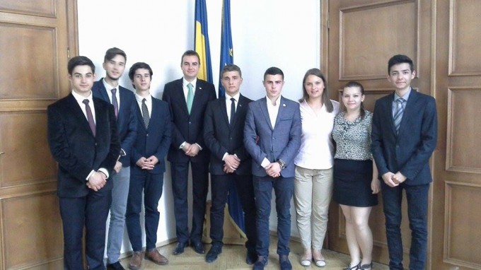 O delegație a Consiliului Judeţean al Elevilor Cluj s-a întâlnit cu Ministerul Educaţie