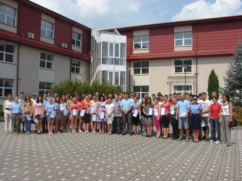 Cei 49 de elevi la închierea tabărei școlare gazduită de Școala de Poliție din Cluj