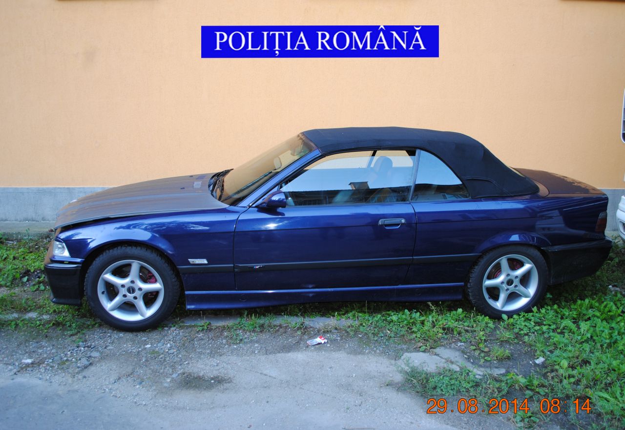 Mașină confiscată de polițiștii clujeni în urma perchezițiilor din județul Mureș