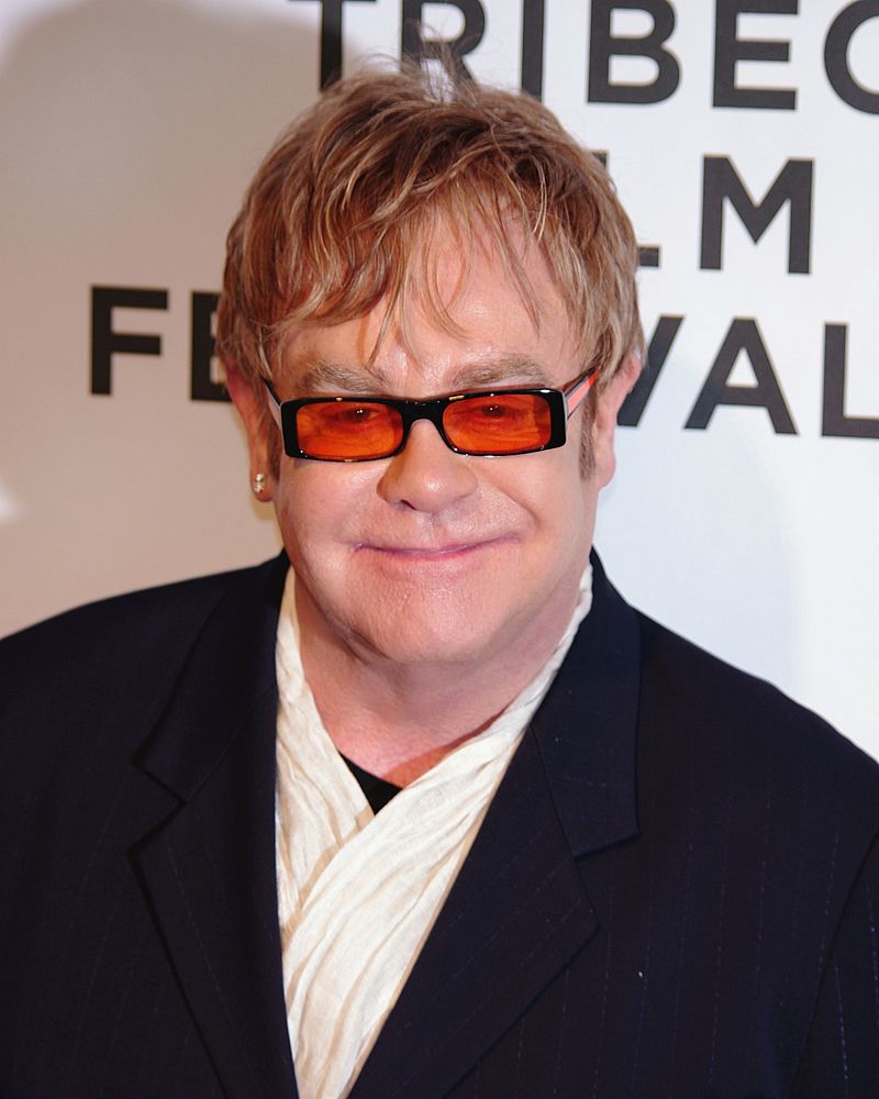 Cântăreţul britanic Elton John. Sursă foto: Wikipedia