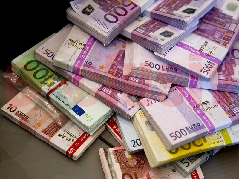 Francul poate ajunge la paritate cu euro