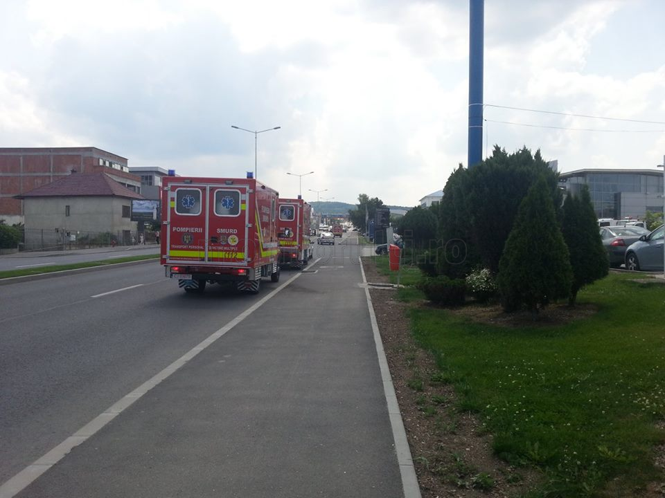 Autospeciale SMURD în drum spre București