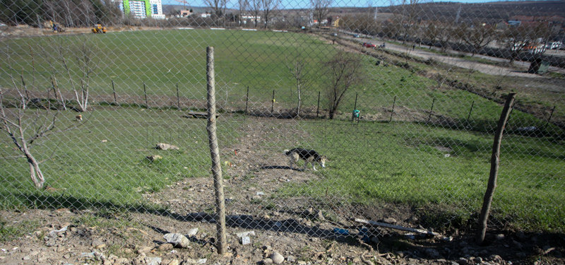 Aşa arată locul de joacă din Gheorgheni după ce a fost distrus de muncitori