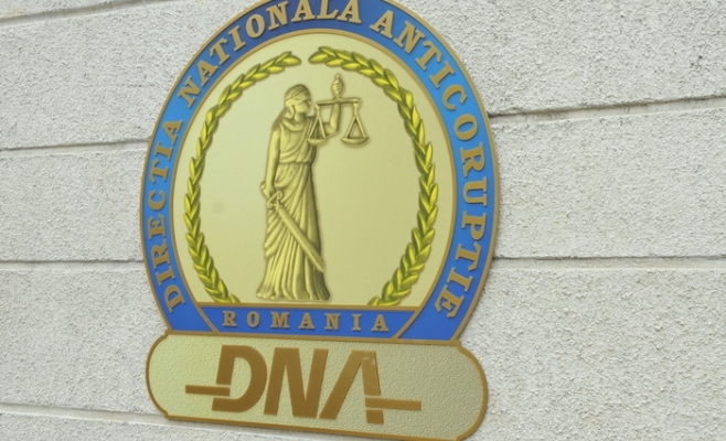 DNA: Aproape 1.500 de inculpați trimiși în judecată în dosare de abuz în serviciu în ultimii 10 ani 