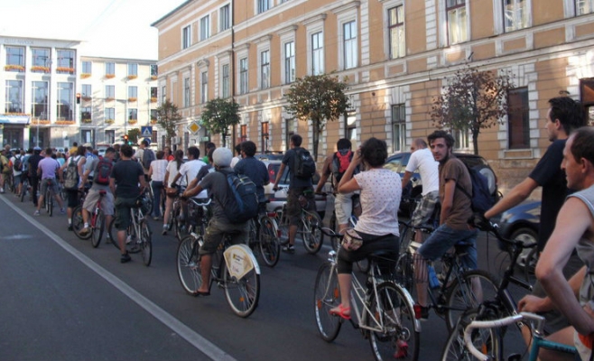 Bicicliștii clujeni ies din nou în stradă
