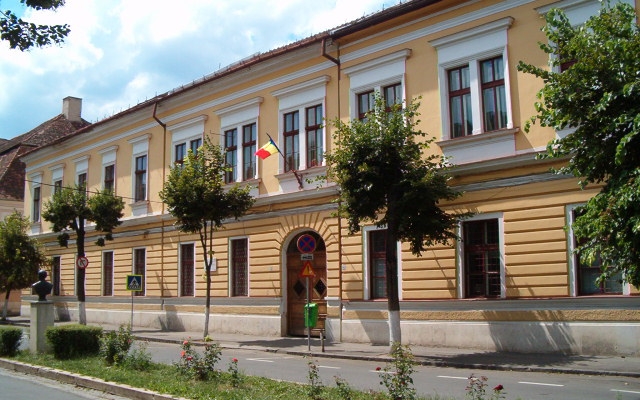 Topul şcolilor din Cluj cu cele mai bune medii la Evaluarea Naţională 2016