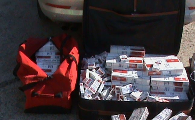 Percheziţii în Cluj la persoane care fac contrabandă cu ţigări