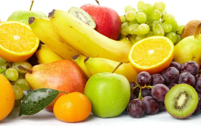Deputaţii au adoptat în unanimitate proiectul care încurajează consumul de fructe proaspete în şcoli