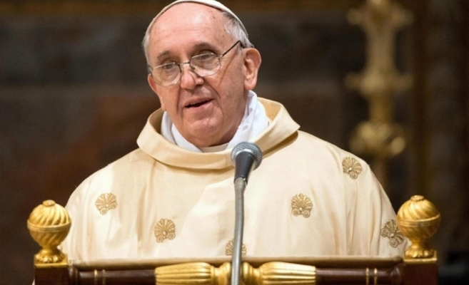 Arhiepicopul Ioan Robu anunţă vizita Papei Francisc în România