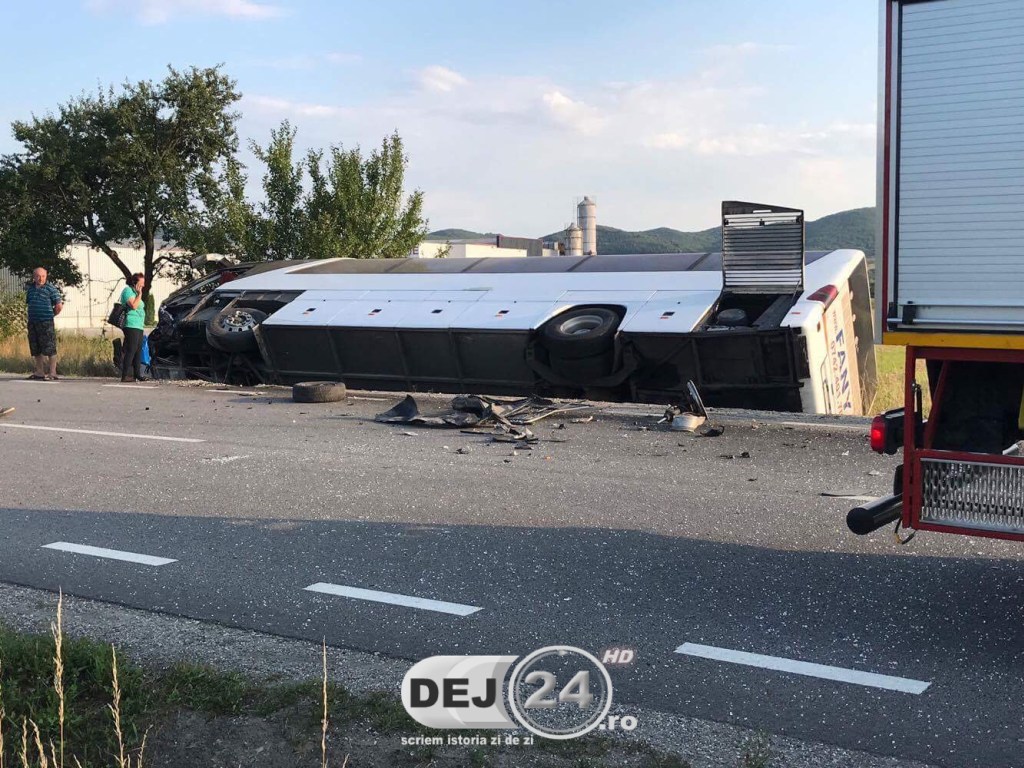 Accident de autocar la Cluj: Şapte persoane au fost rănite  sursa foto dej24.ro