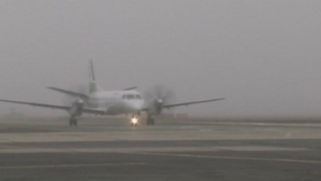 Cinci curse aeriene interne şi internaţionale din Cluj Napoca au întârzieri din cauza ceţii 