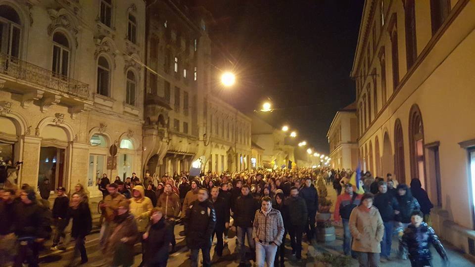 Clujenii ies din nou în stradă: „Începe a doua luptă pentru apărarea Justiţiei şi Statului de Drept” 
