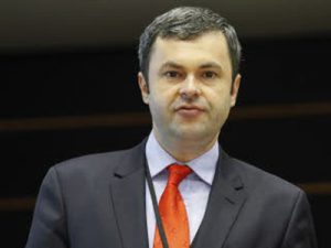 Europarlamentarul PSD Sorin Moisă pleacă din partid. Ce acuzaţii îi aduce lui Liviu Dragnea  sursa foto cursdeguvernare.ro