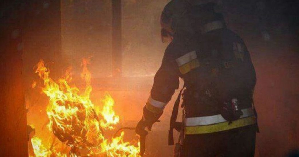 Incendiu la o locuință improvizată din Florești