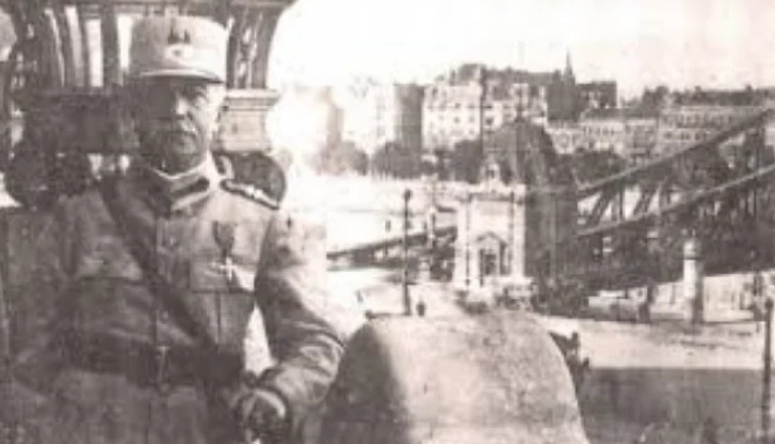 Statuie la Cluj-Napoca pentru generalul Mărdărescu, personaj-cheie în Primul Război Mondial care a salvat Ungaria de bolșevism