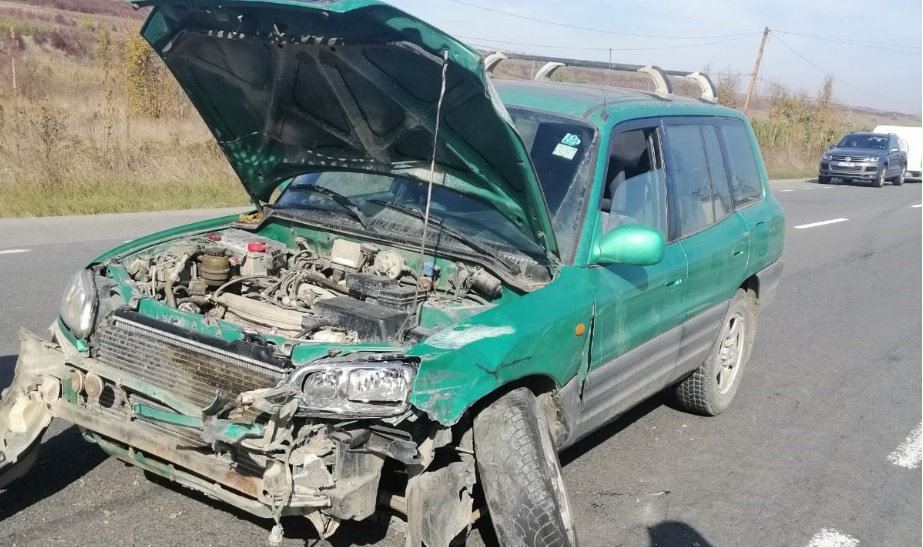 Sperietură zdravănă pentru o șoferiță la Bonțida! Un nou accident din cauza neatenției