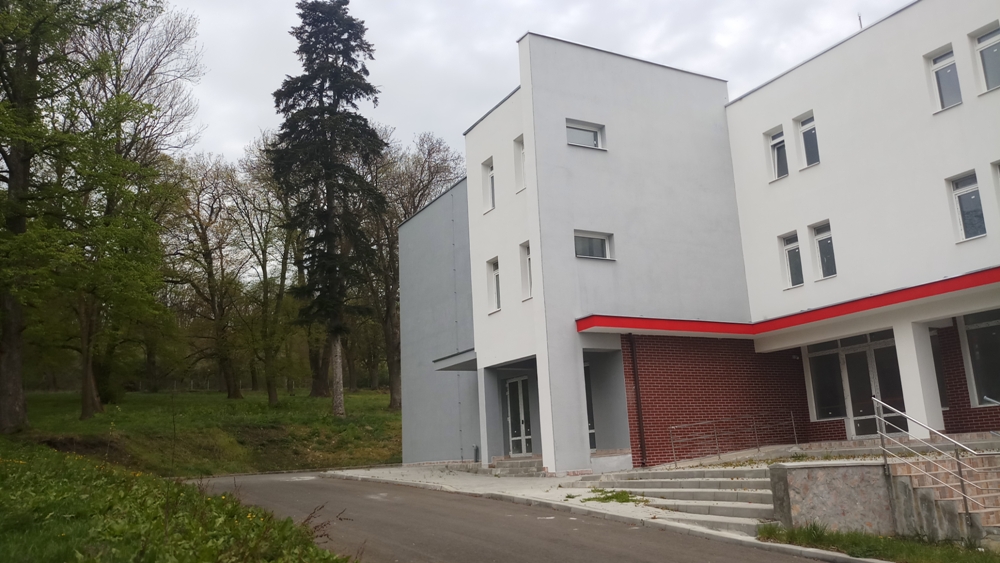 Consiliul Județean se laudă cu 2,5 mil. de lei investiți în noul corp de la spitalul din Borșa, sursă foto: CJ Cluj