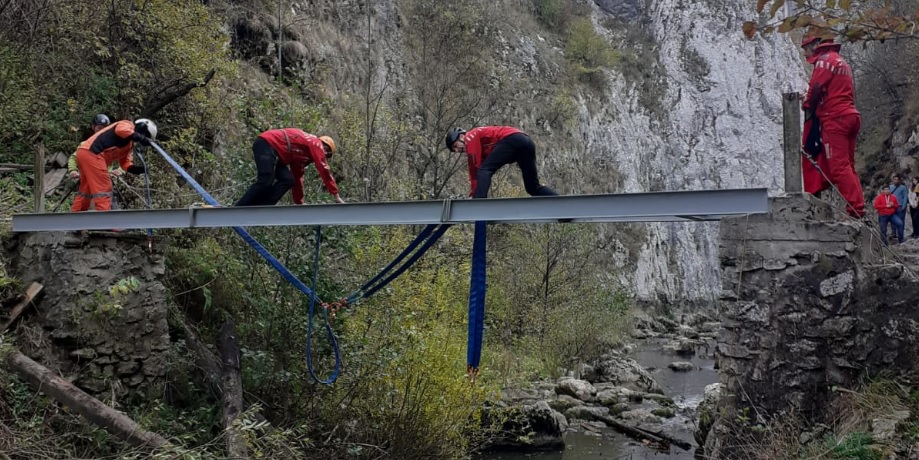 Un nou pod reabilitat peste râul Hășdate din Rezervația Naturală Cheile Turzii. Urmează al cincilea?, sursă foto: CJ Cluj