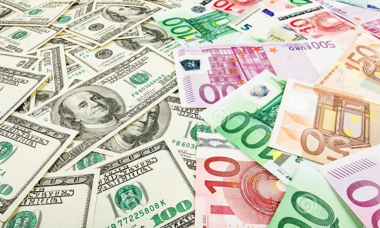 ANALIZĂ Euro a crescut în piața valutară, Thanksgiving reduce nivelul tranzacțiilor